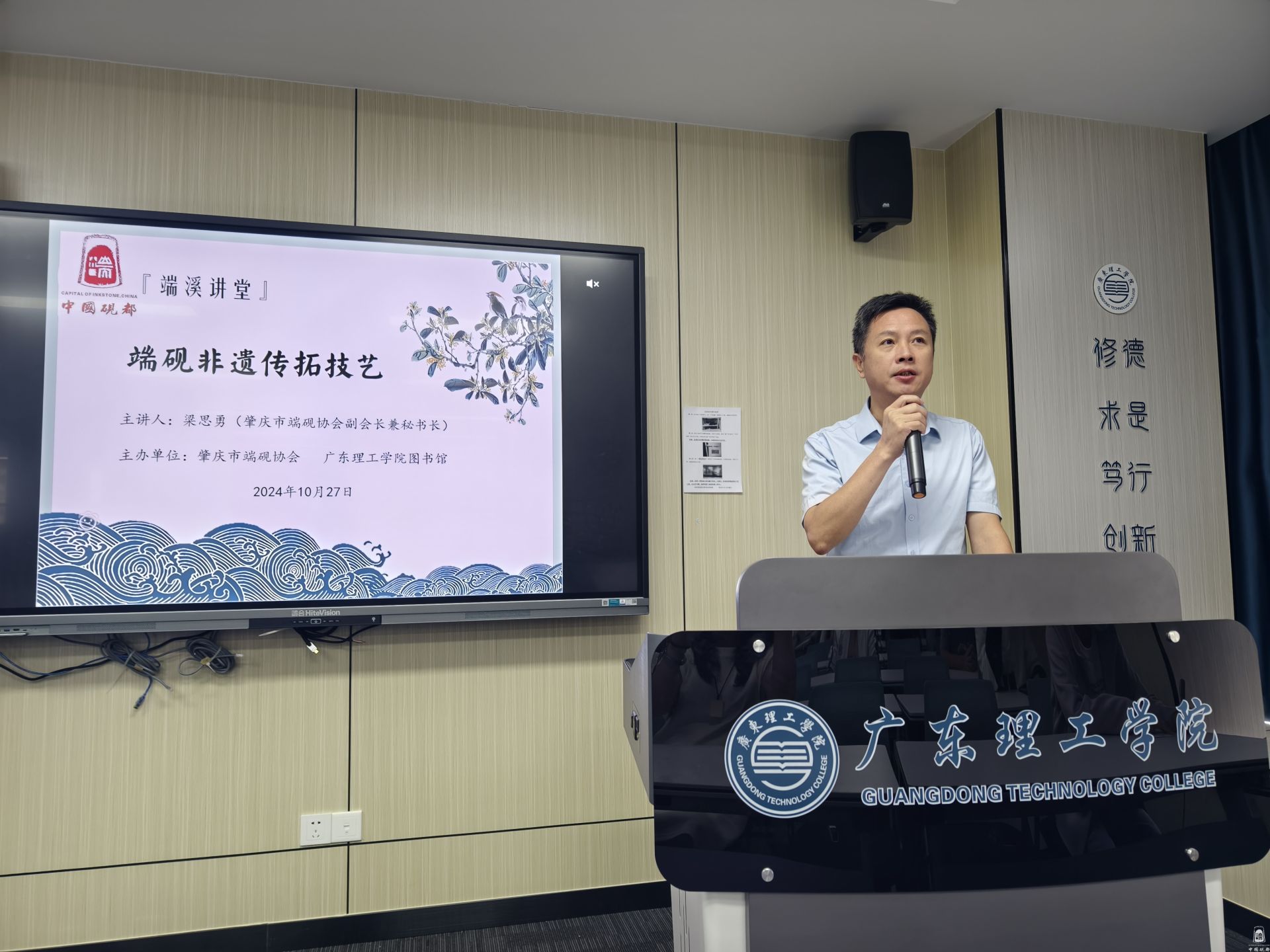 1bf2f353396877e192bf7395784e144eb7d5fa67.jpg 1bf2f353396877e192bf7395784e144eb7d5fa67.jpg